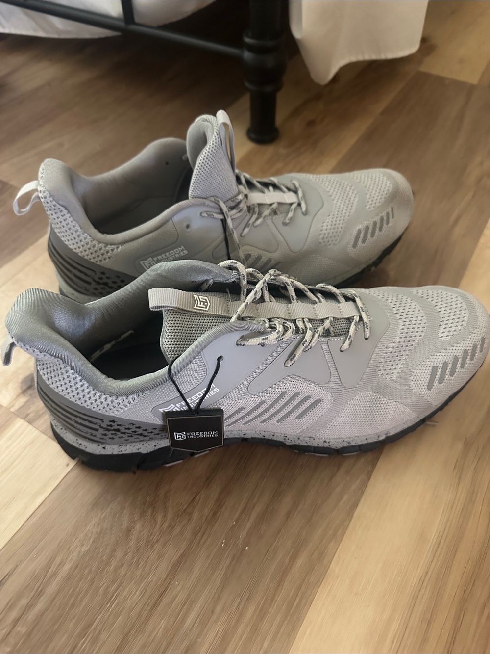 Everest Men's Lightweight Grey Athletic Trainers